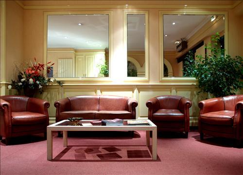 Campanile Centre Gare 3*